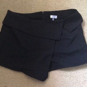 Tobi Black Skort